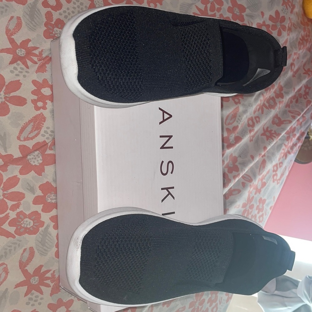 Danskin slip on with memory foam size 8.5